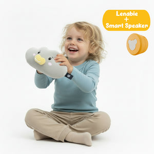 Lenabo Starter Kit mit Lenabie Lina (Wolke) und Smart Speaker – Weiches Audio-Kuscheltier mit herausnehmbarem Smart Speaker, ca. 60 Minuten Spielzeit mit weißem Rauschen, Einschlaf-Melodien, Gute-Nacht-Geschichten, Hörspielen und Lerninhalten. Ideal für Kinder von 0–7 Jahren – flexibel, waschbar und bequem per Lenabo App steuerbar.