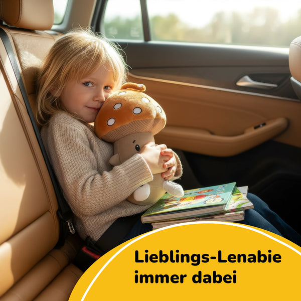 Lenabo Starter Kit mit Lenabie Felix (Pilz) im Auto – tragbares Audio-Kuscheltier mit Smart Speaker für unterwegs, ideal für Kinder, perfekt für Reisen, Hörspiele und Gute-Nacht-Geschichten jederzeit dabei